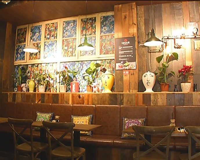 浙江衛視采訪十秒到米線店  記者點贊美食