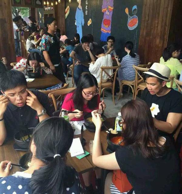 杭州過(guò)橋米線加盟