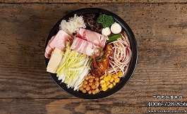 十秒到米線(xiàn)，米線(xiàn)加盟熱線(xiàn)