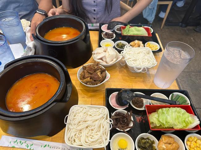 張一碗米線經營靈活 是投資商創業開店的選擇